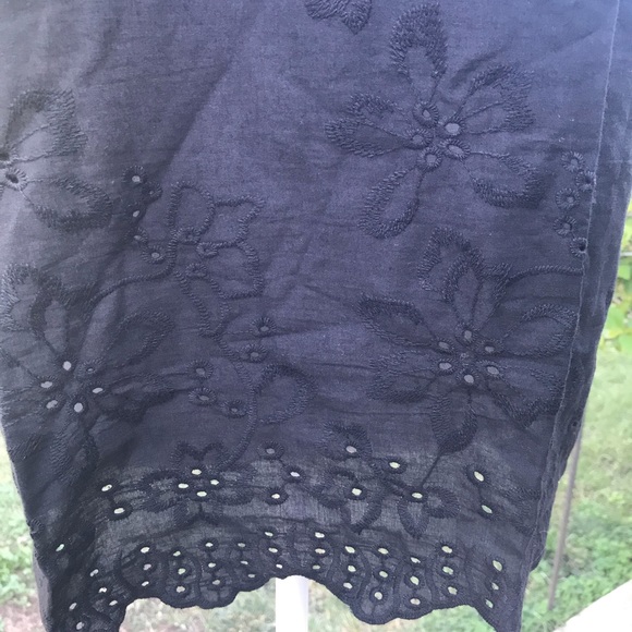 Black Lace eyelit Embroidery Top Size L - Picture 7 of 7